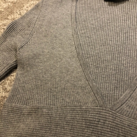 Forever 21 Gray Fitted Sweater - Picture 4 of 4